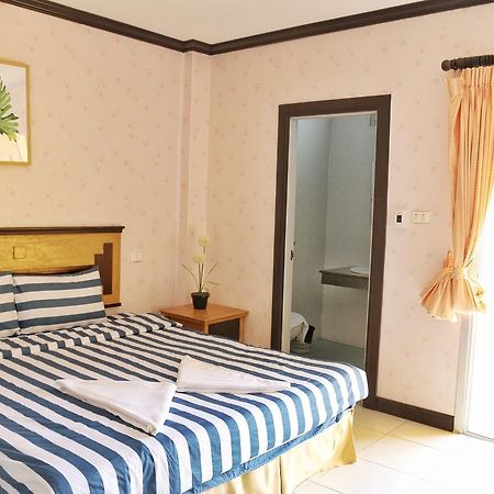 The Galiness International Backpacker Hostel Phuket Patong Ngoại thất bức ảnh