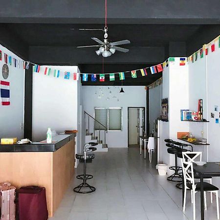 The Galiness International Backpacker Hostel Phuket Patong Ngoại thất bức ảnh