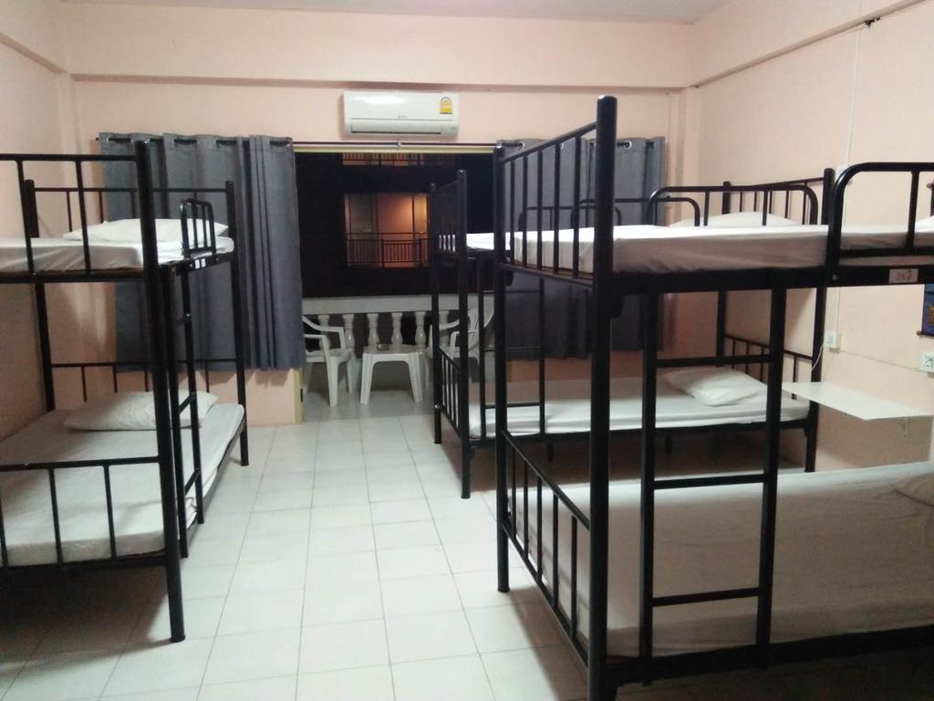 The Galiness International Backpacker Hostel Phuket Patong Ngoại thất bức ảnh