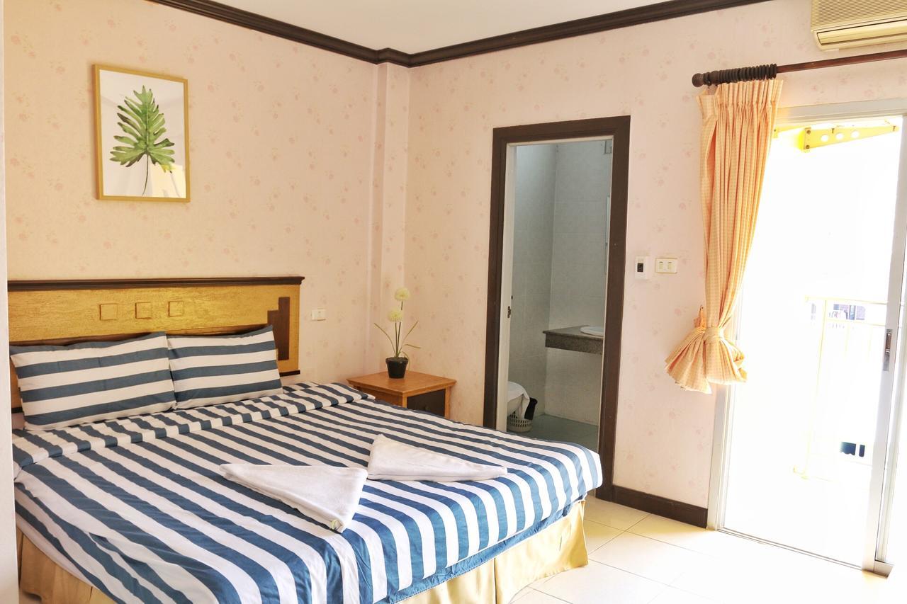 The Galiness International Backpacker Hostel Phuket Patong Ngoại thất bức ảnh